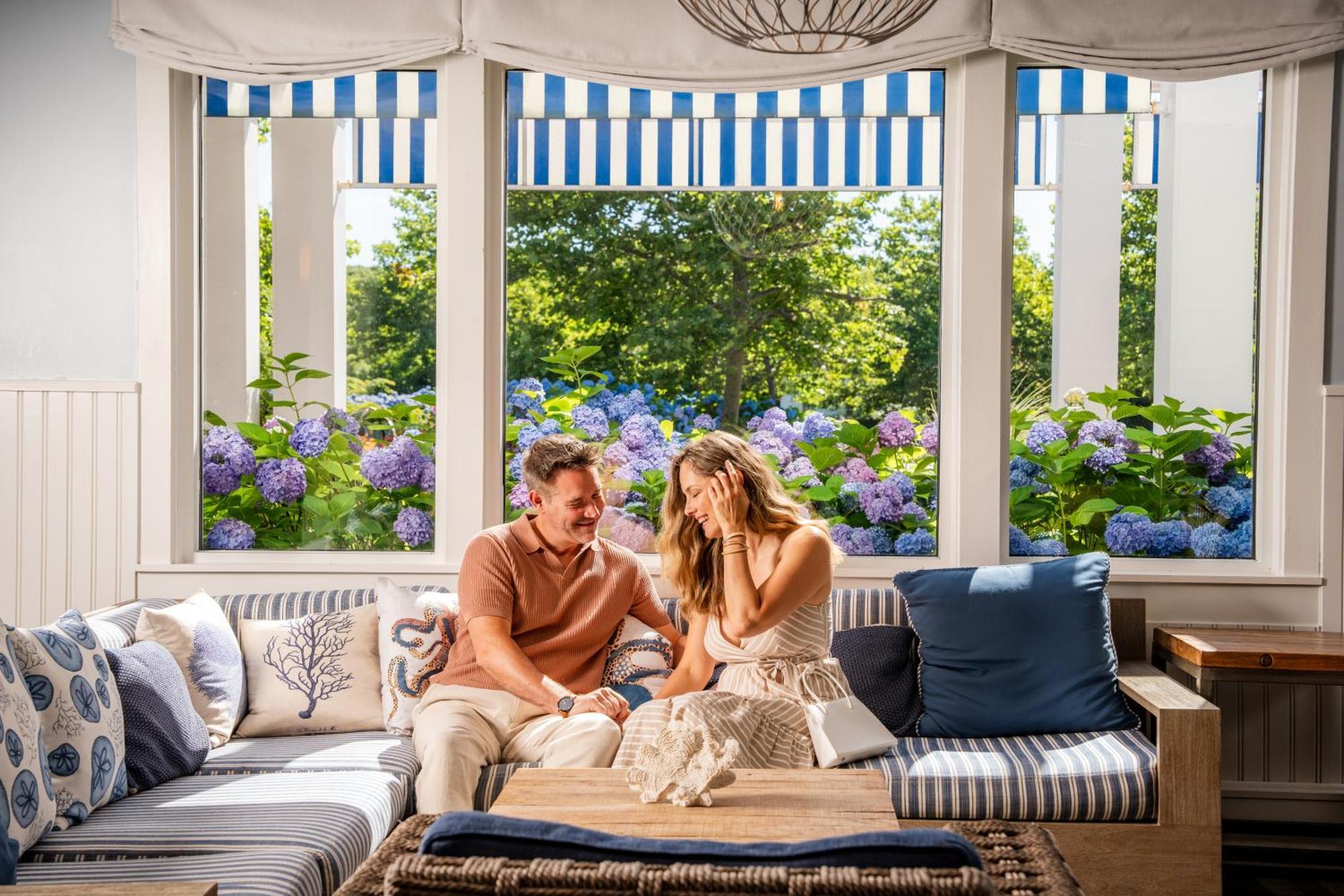 Sea Crest Beach Resort Falmouth Eksteriør billede